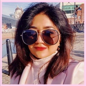 QUAY AUSTRALIA Needing Fame Sunglasses in Brown